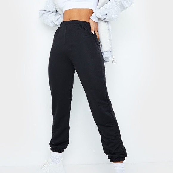 PrettyLittleThing Pants - PLT black basic cuffed hem joggers